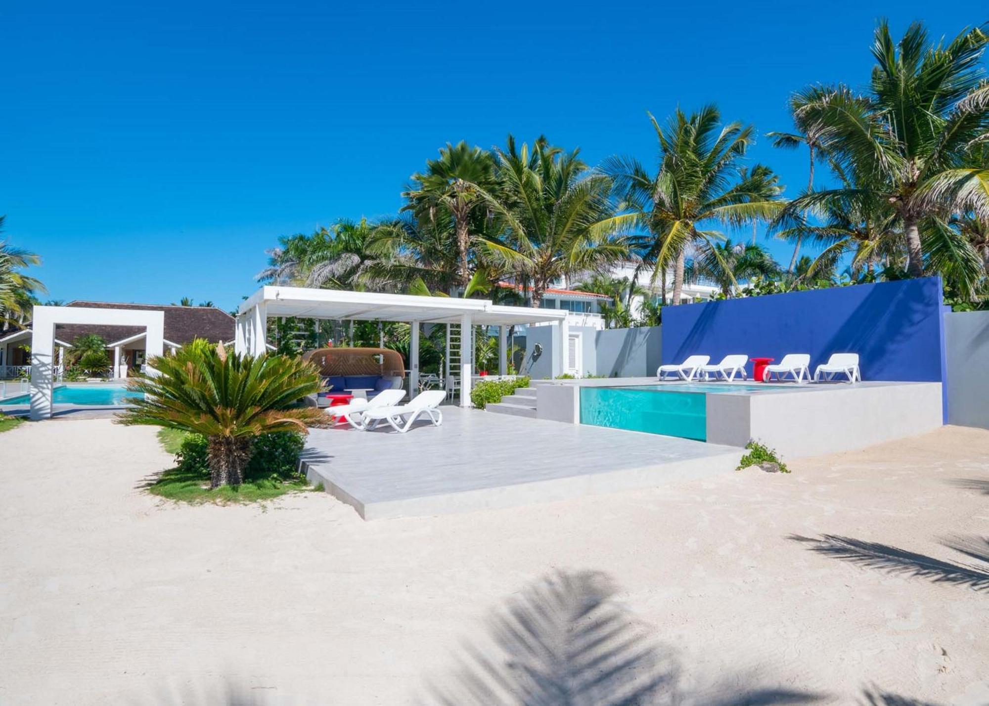 Tracadero Beach Club & Holidays Rentals Баяхибе Екстериор снимка