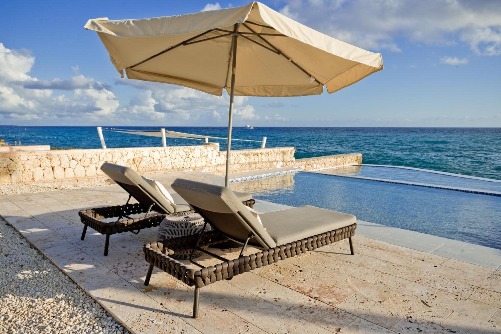 Tracadero Beach Club & Holidays Rentals Баяхибе Екстериор снимка